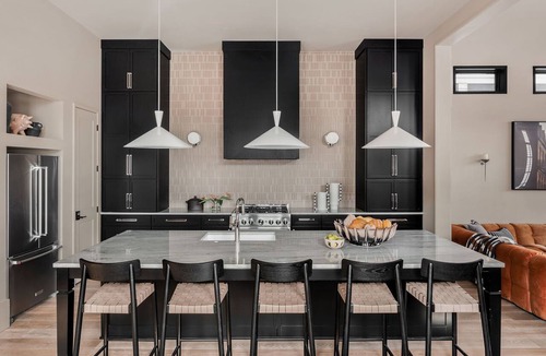 Faubourg Lafayette Condo | Luxury New Home | Heated Pool and Spa