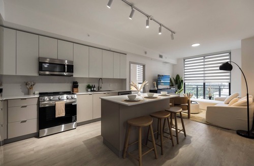North Miami Apartment | Luxury New Property-3 Bedroom/2Bath-Gym-BBQ-Pool