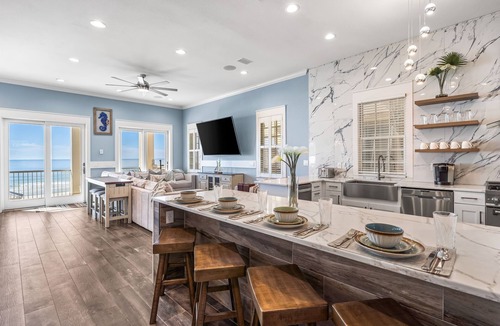 Delos House | Luxury on the Beach: Private Pool, Beachfront, 5 Kings, Beach Svc