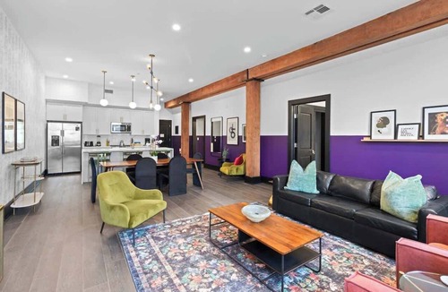 Central Business District Hotel | Luxury | Pool | Game Room | Downtown Hotel