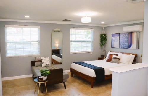 Tampa Apartment | Luxury Studio Suite close to Tampa Airport