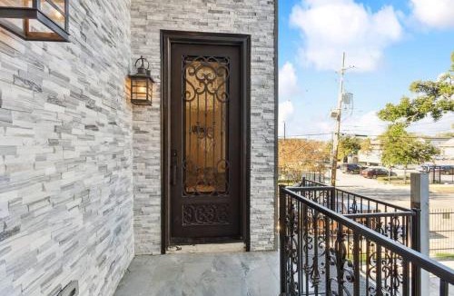 Tulane - Gravier House | Luxury Villa 5bdrm 5ba Near French Quarter