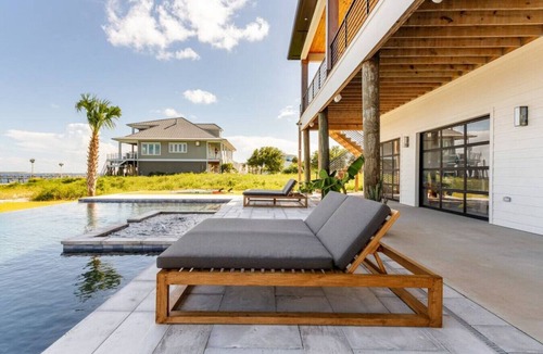 Ono Island Villa | Luxury Waterfront Home, Private Beach, Infinity Pool, Hot Tub, 4 Beds, 3.5 Bath