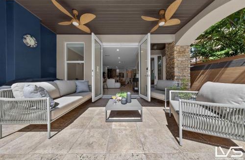 Downtown Fort Lauderdale House | LVS Aurea Walk to Las Olas Heated Pool Spacious 9-Bed