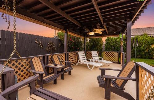 Lynn Haven House | Lynn Haven 3BR - Private Pool & Fenced Yard