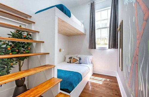 Faubourg Lafayette House | Magnificent Getaway - 10 Beds - Near FQ