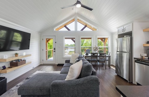 Klondike Cabin | Magnolia Getaway