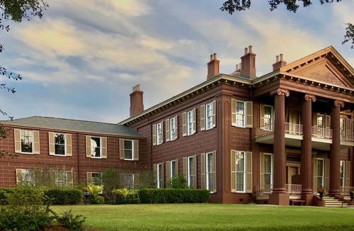 Natchez House | Magnolia Hall: Britton | 1/1, Private Ensuite Bath