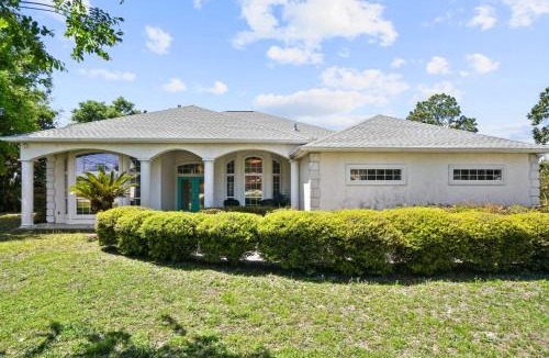 Upper Grand Lagoon House | Magnolia Hideout