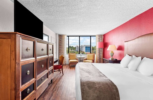 Natchez Hotel | Magnolia Hotel, BW Signature Collection