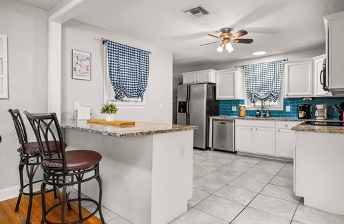 Monroe House | Magnolia House