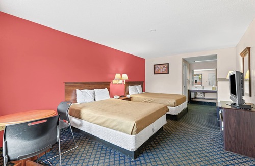 Hattiesburg Hotel | Magnolia Inn Townhouse Hattiesburg MS I-59