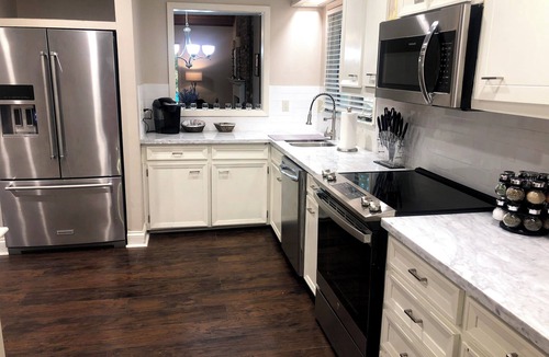 Flowood House | Magnolia Lakeside Retreat- Cozy stay near the Ross Barnett Reservoir