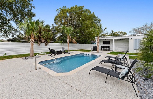 Bay St Louis House | Main Street Pool and Hot Tub Oasis BSL 039