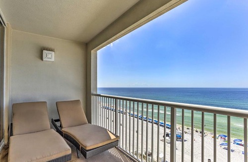 Long Beach Apartment | Majestic Beach Towers Heaven on the 7th Floor!