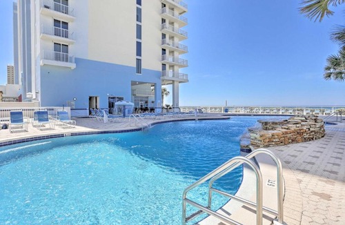 Long Beach Apartment | Majestic Beach Towers Heaven on the 7th Floor!