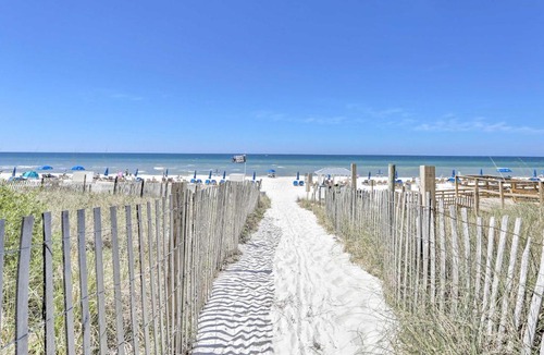 Long Beach Apartment | Majestic Beach Towers Heaven on the 7th Floor!