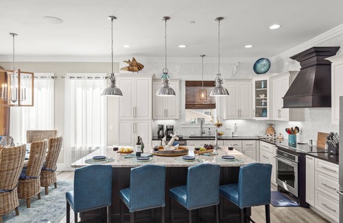 Bahama Beach House | 'Make Your Mark PCB' Gulf Front/Private Pool/Wifi/Tiki Bar