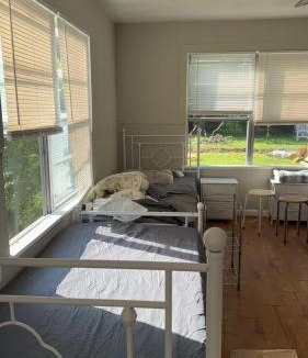 Texas City House | Man's bed in the living room only 18 dollars