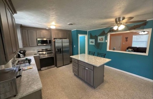 Gulf County House | Manatee Cove on the waterway with 5 acres. Pet Friendly. 5 minutes to the beach!