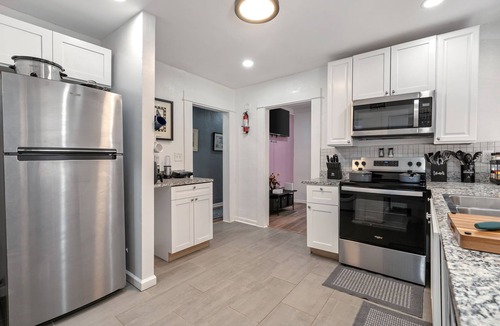 Birmingham House | Mara Retreat: UNIT BB: Fire Pit-Patio-Games-Jacuzzi-Ping Pong Table