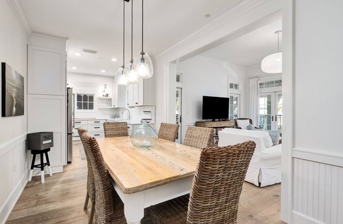 Watercolor Condo | Mari-Lee By The Sea | Watercolor | 3 Br - 2 Ba Condo | 2 Min Walk To Beach Club!