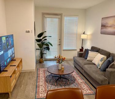 Frisco Apartment | Mdelight Lodge