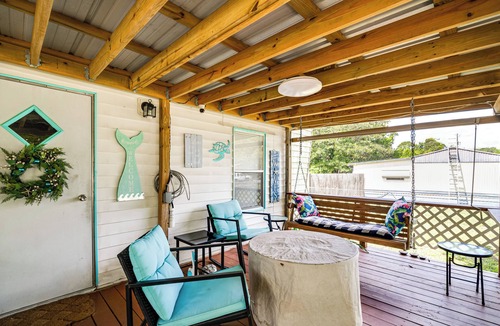 Homosassa Cottage | Meet Manatees! Home 3 Mi to Homosassa Wildlife SP
