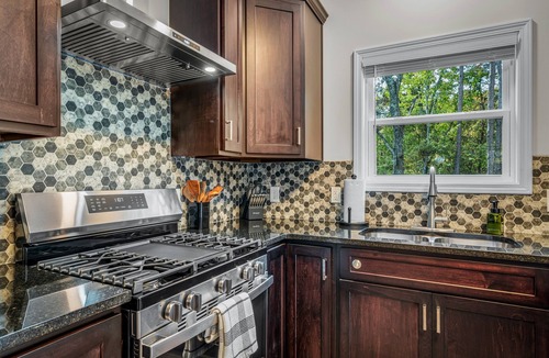 Fort Payne House | Melody Ridge | Fort Payne | Fast Wi-Fi | King Suite | 4 Smart TVs | Soaking Tub
