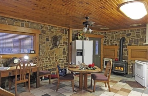 Smithville Cabin | Merging Waters - Native Stone, couples cabin in the Ouachita Mts-with STARLINK