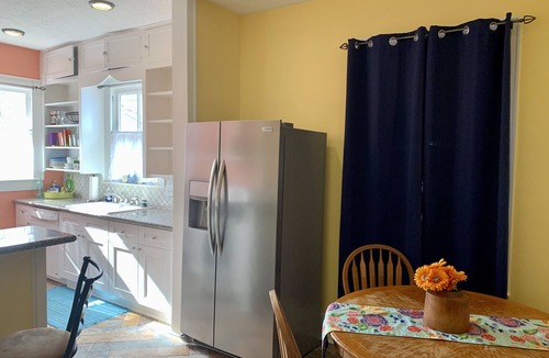 Galveston Cottage | Mermaid Academy with Tiki Lounge