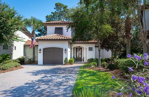 Villa Lago House | Mermaid Manor