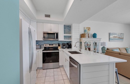 Navarre Beach Condo | Mermaid's Grotto - Summerwind 1002E Beach Service Included 2024!!