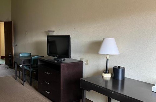 Northside Hotel | Metro Inn & Suites