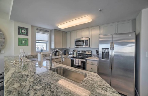 Mexico Beach Condo | Mexico Beach Condo steps from the beach! ~Snowbird Rates Available~