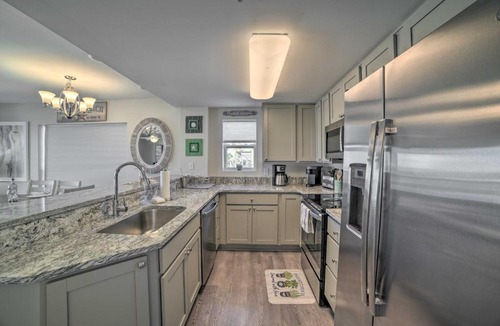 Mexico Beach Apartment | Mexico City Beach Condo with Ocean-View Balcony!