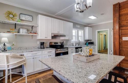 Gulfport House | Miazza Cottage in Gulfport