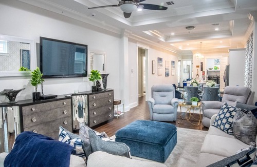 Tulane - Gravier House | Mid City Gorgeous Custom 4/3 one block from Street Car