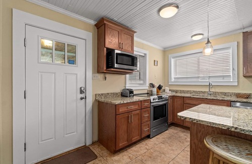 Bahama Beach House | Million Dollar View! 4BR in Panama City Beach | Pet-Friendly