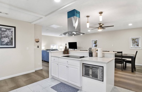 Warrington House | Milton Rd Retreat~ NAS-Corry Station-Downtown~ Beaches