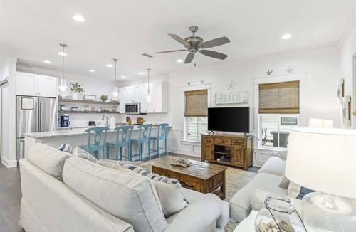 White's Gulfview House | Missouri Loves Company | Golf Cart | Close To Pool