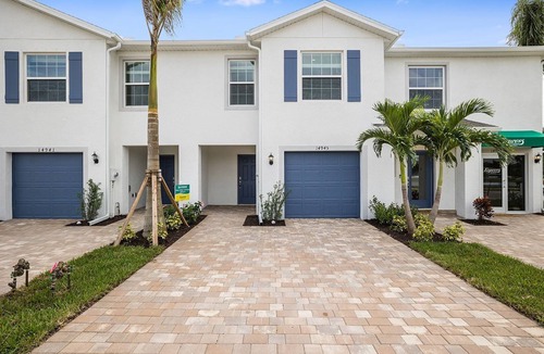 Naples House | Model Home in gated community available for rent