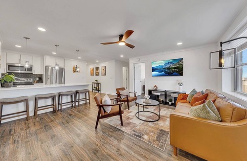 Downtown Atlanta Condo | Modern 21st-Floor Condo | King + Murphy Bed | View