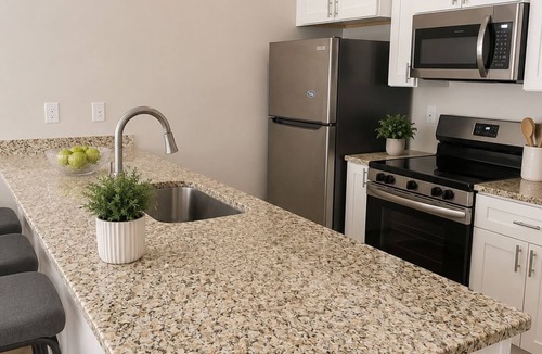 Huntsville House | Modern 2bd/2bath Cottage Home