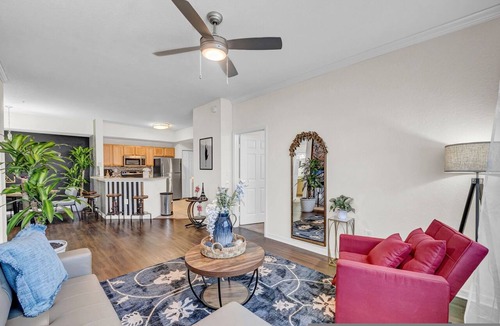 Westchase Apartment | Modern 2BR/2BA | Pool + Gym Near Airport #9