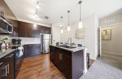 Courier City - Oscawana Apartment | Modern 2BR w/Pool + Pet-Friendly | Unit #21