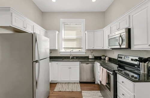 East Ybor House | Modern 3/1 Home 4 Blocks to 7th Ave in Ybor