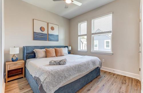 Tampa House | Modern 3 Bedroom 4 Bath Tampa Townhome Near Raymond James Stadium Sleeps 10
