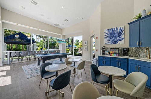Westchase Apartment | Modern 3BR/2BA | Pools, Gym + Near Airport #5