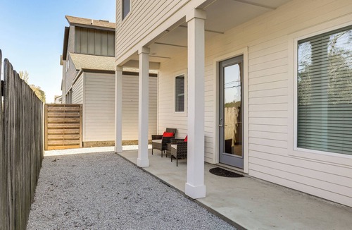 South Baton Rouge Cottage | Modern 3BR Retreat - Near Bluebonnet & Hospitals